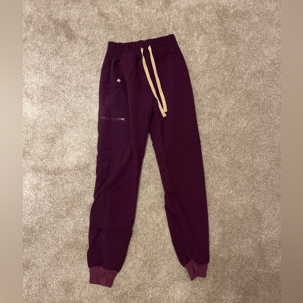 Deep Purple Figs Scrub Pants - High Waisted